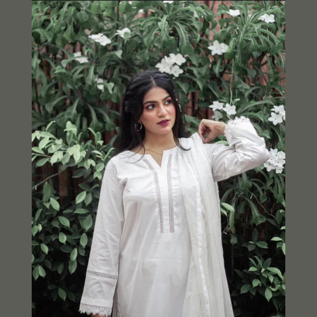 White Classic Three-Piece Suit
